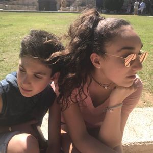 Meet your Posher, Joy